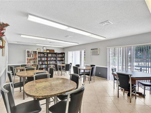 331 NW 76th Ave 104, Margate FL 33063