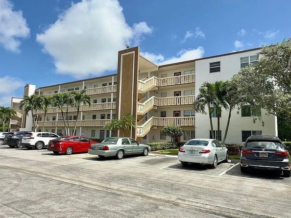 1023 Guildford B, Boca Raton FL 33434