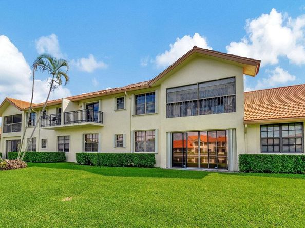 8300 Waterline Drive 201, Boynton Beach FL 33472