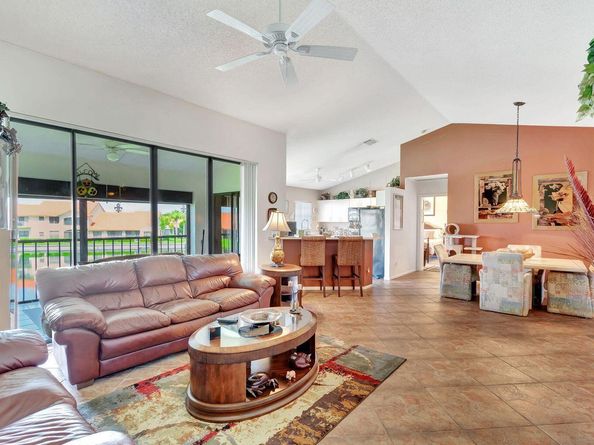 8300 Waterline Drive 201, Boynton Beach FL 33472