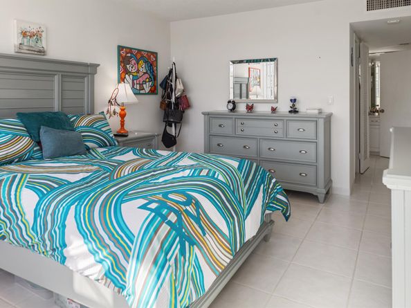 2841 NE 163rd Street 402, North Miami Beach FL 33160