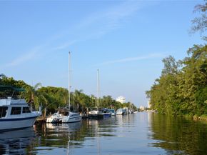 6201 Bay Club Dr 4, Fort Lauderdale FL 33308