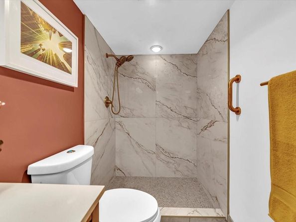 2102 Lucaya Bnd K2, Coconut Creek FL 33066