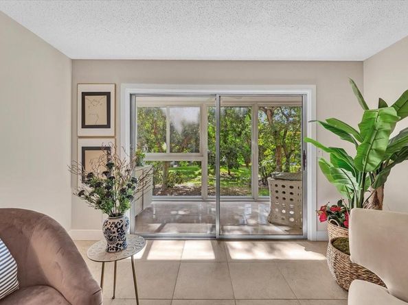 2102 Lucaya Bnd K2, Coconut Creek FL 33066