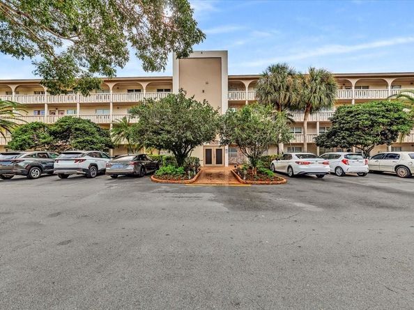 2102 Lucaya Bnd K2, Coconut Creek FL 33066