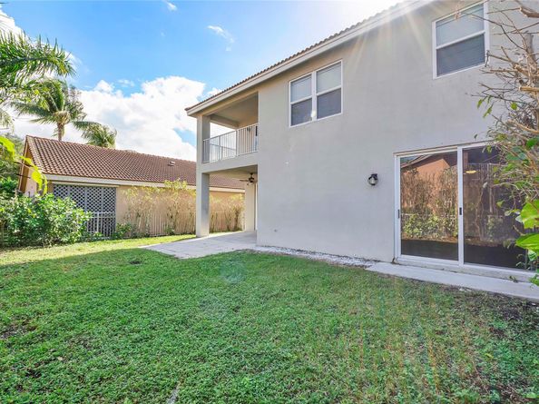 11571 NW 4th Mnr, Coral Springs FL 33071