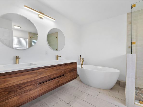 11571 NW 4th Mnr, Coral Springs FL 33071