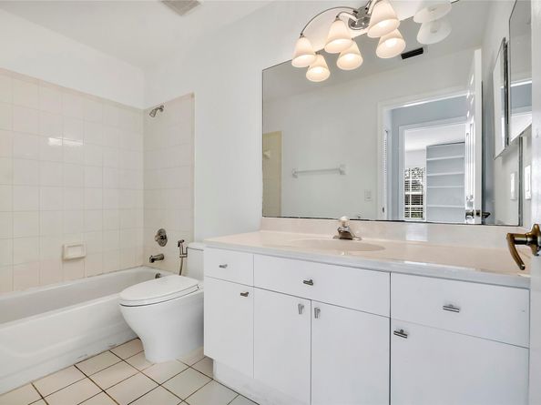 11571 NW 4th Mnr, Coral Springs FL 33071