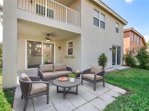 11571 NW 4th Mnr, Coral Springs FL 33071