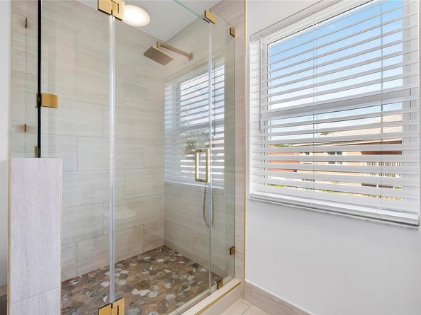 11571 NW 4th Mnr, Coral Springs FL 33071