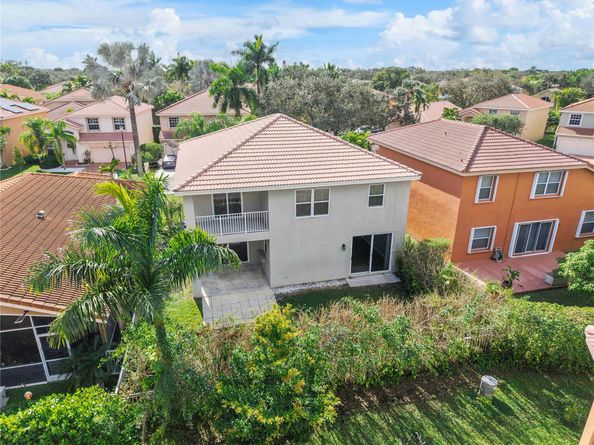 11571 NW 4th Mnr, Coral Springs FL 33071