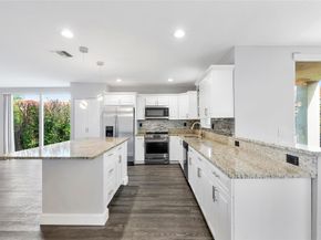 11571 NW 4th Mnr, Coral Springs FL 33071