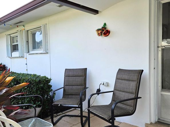 2920 Crosley Drive E B, West Palm Beach FL 33415