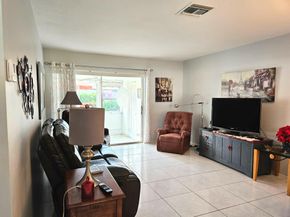 2920 Crosley Drive E B, West Palm Beach FL 33415