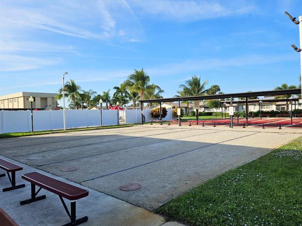 2920 Crosley Drive E B, West Palm Beach FL 33415