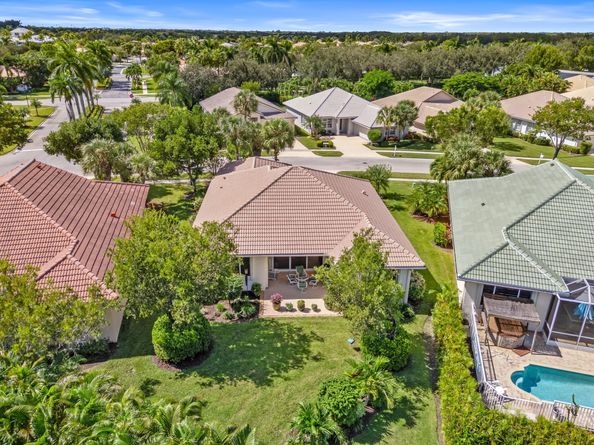 9139 Bay Harbour Circle, West Palm Beach FL 33411