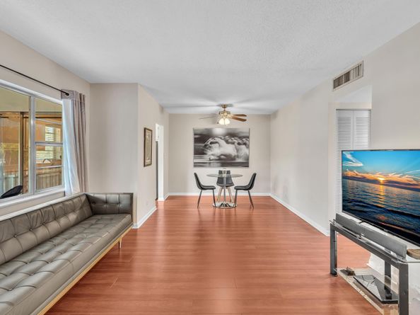 100 Royal Palm Way Way 303, Boca Raton FL 33432