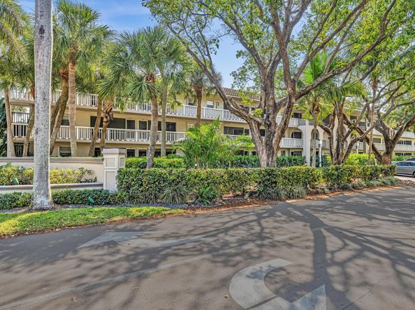 100 Royal Palm Way Way 303, Boca Raton FL 33432