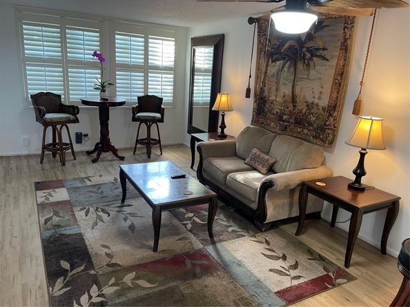9471 Evergreen Pl 406, Davie FL 33324