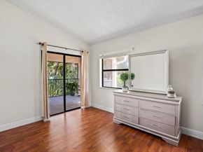 102 Liberty Ct 102, Deerfield Beach FL 33442