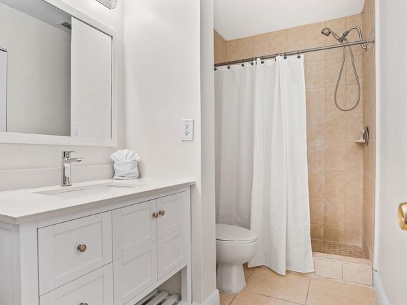 102 Liberty Ct 102, Deerfield Beach FL 33442