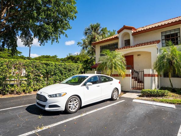 102 Liberty Ct 102, Deerfield Beach FL 33442