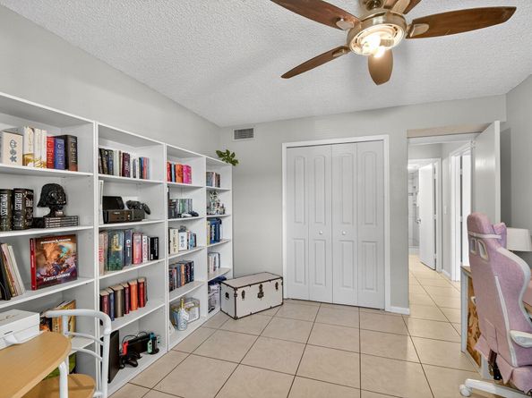 9815 Pineapple Tree Drive 105, Boynton Beach FL 33436