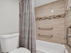 9815 Pineapple Tree Drive 105, Boynton Beach FL 33436