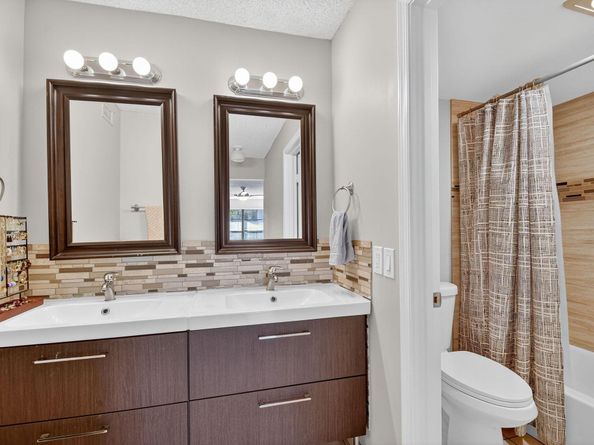 9815 Pineapple Tree Drive 105, Boynton Beach FL 33436