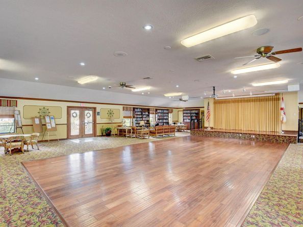 9815 Pineapple Tree Drive 105, Boynton Beach FL 33436