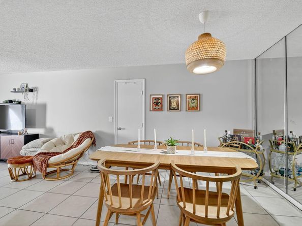 9815 Pineapple Tree Drive 105, Boynton Beach FL 33436