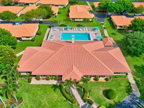 9815 Pineapple Tree Drive 105, Boynton Beach FL 33436