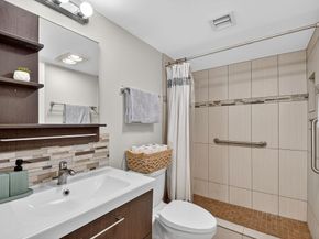 9815 Pineapple Tree Drive 105, Boynton Beach FL 33436