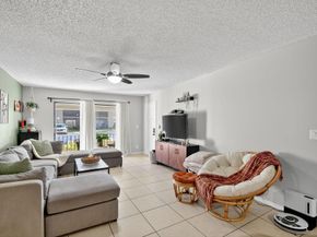 9815 Pineapple Tree Drive 105, Boynton Beach FL 33436