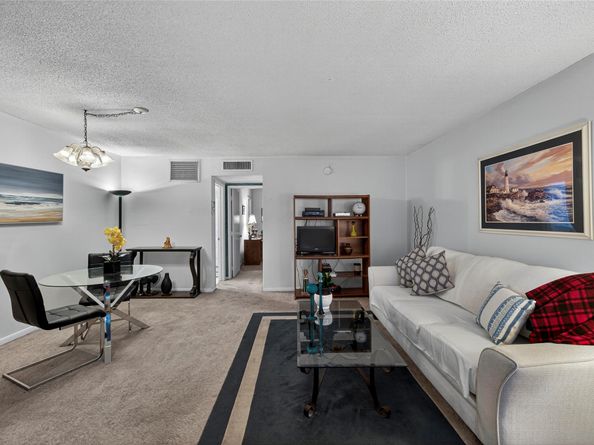 1971 SE 5th Ct 205E, Pompano Beach FL 33060