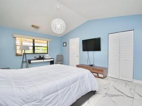 23301 Barlake Drive 23, Boca Raton FL 33433