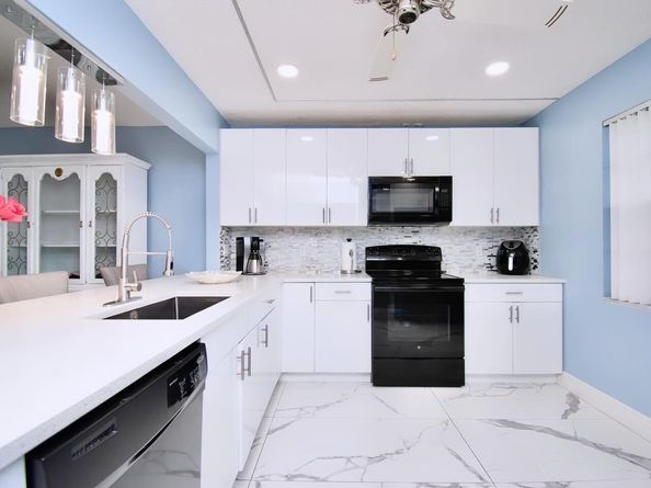 23301 Barlake Drive 23, Boca Raton FL 33433