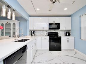 23301 Barlake Drive 23, Boca Raton FL 33433