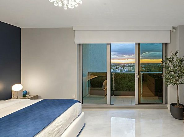 1180 N Federal Highway 1409, Fort Lauderdale FL 33304