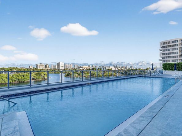 1180 N Federal Highway 1409, Fort Lauderdale FL 33304