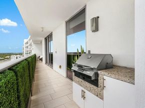 1180 N Federal Highway 1409, Fort Lauderdale FL 33304