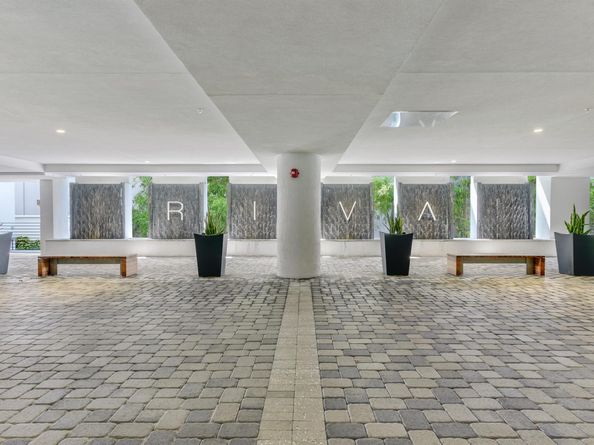 1180 N Federal Highway 1409, Fort Lauderdale FL 33304