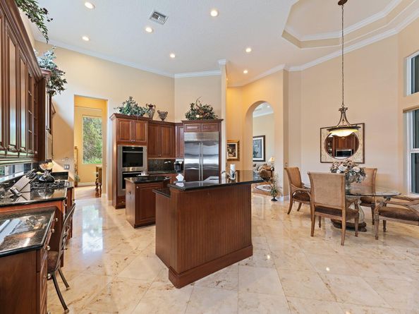 200 Montant Drive, Palm Beach Gardens FL 33410