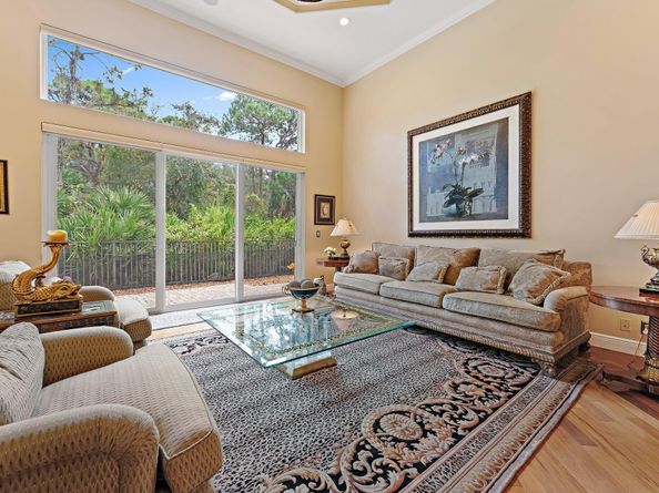 200 Montant Drive, Palm Beach Gardens FL 33410