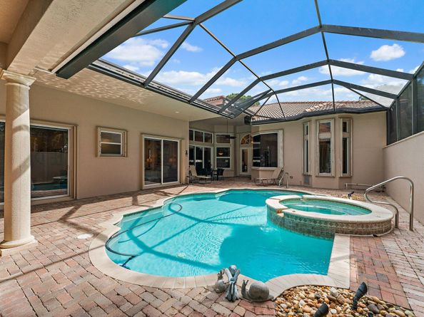 200 Montant Drive, Palm Beach Gardens FL 33410