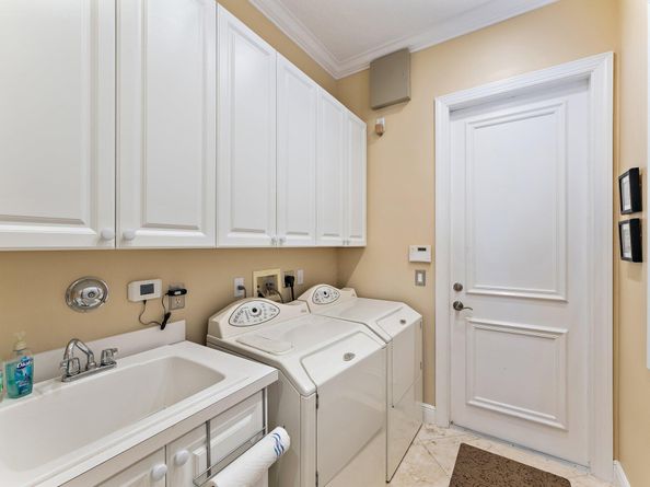 200 Montant Drive, Palm Beach Gardens FL 33410