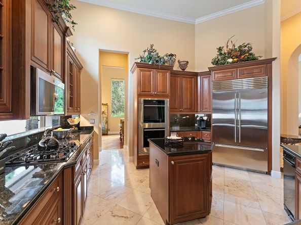 200 Montant Drive, Palm Beach Gardens FL 33410