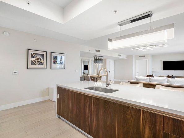 1180 N Federal Highway 707, Fort Lauderdale FL 33304