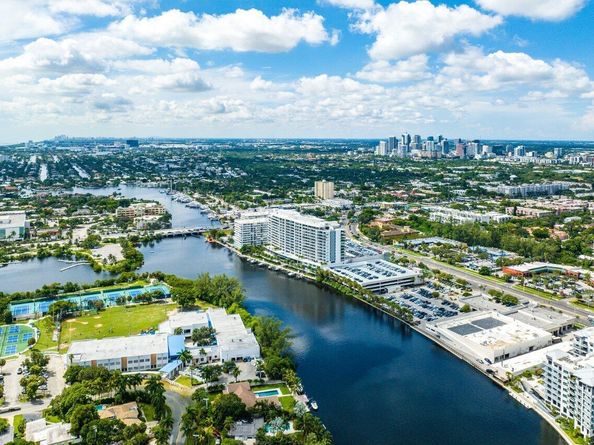 1180 N Federal Highway 707, Fort Lauderdale FL 33304