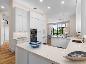 16125 Villa Vizcaya Place